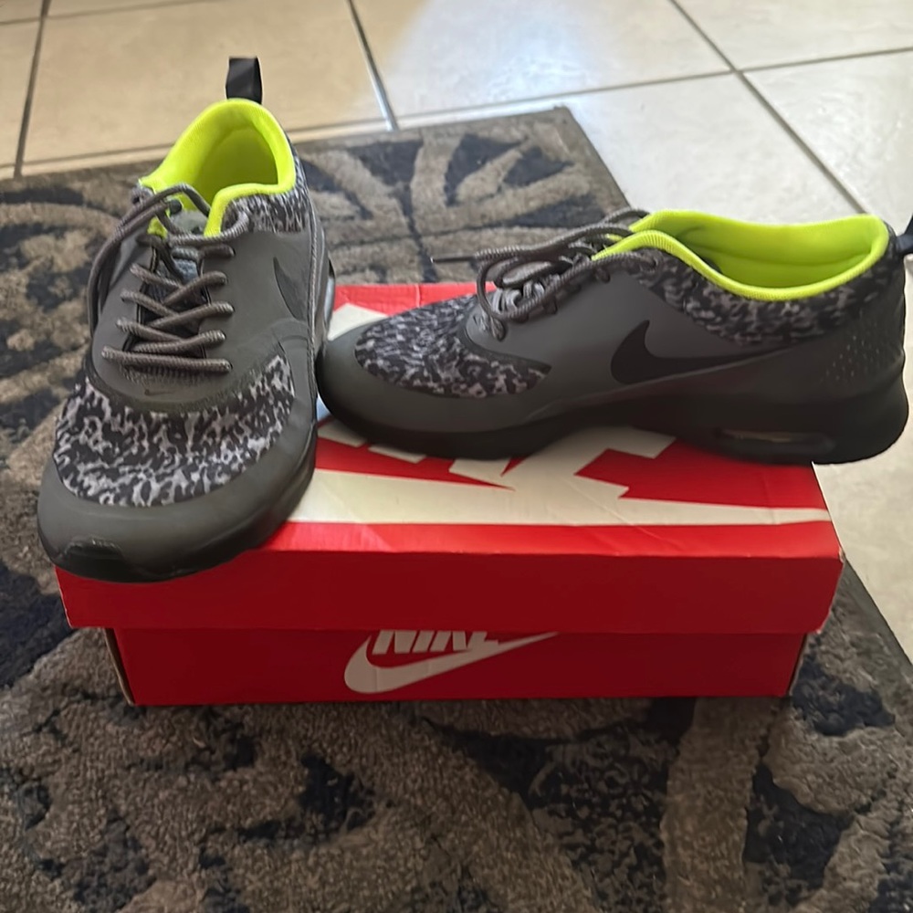 Nike Air Max Thea, size 6